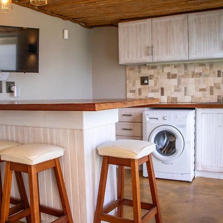 Whale Huys Luxury Oceanfront Eco Villa Gansbaai Eksteriør bilde