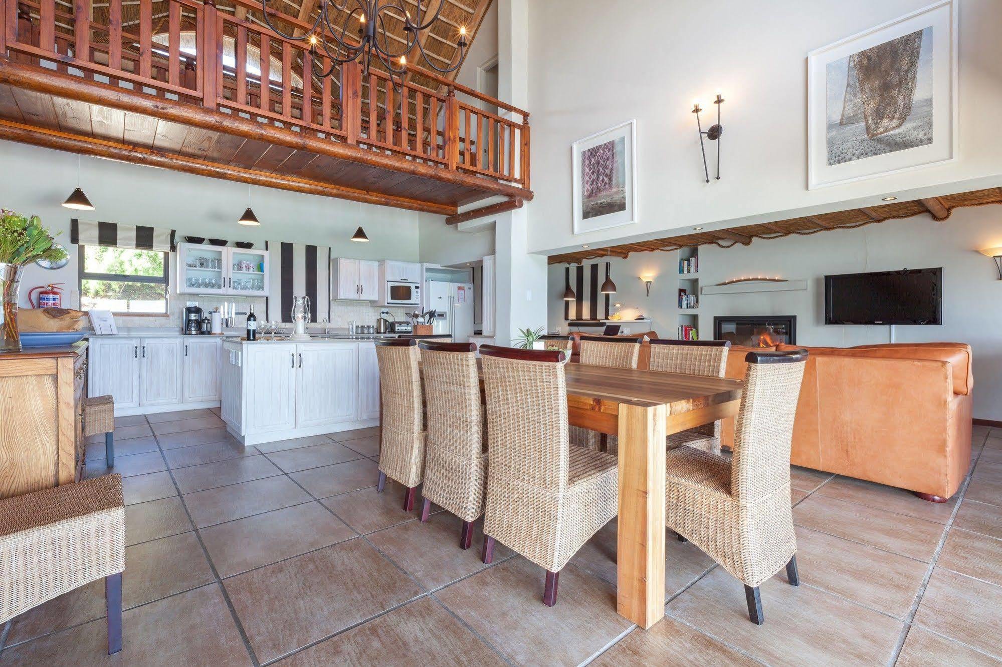 Whale Huys Luxury Oceanfront Eco Villa Gansbaai Eksteriør bilde