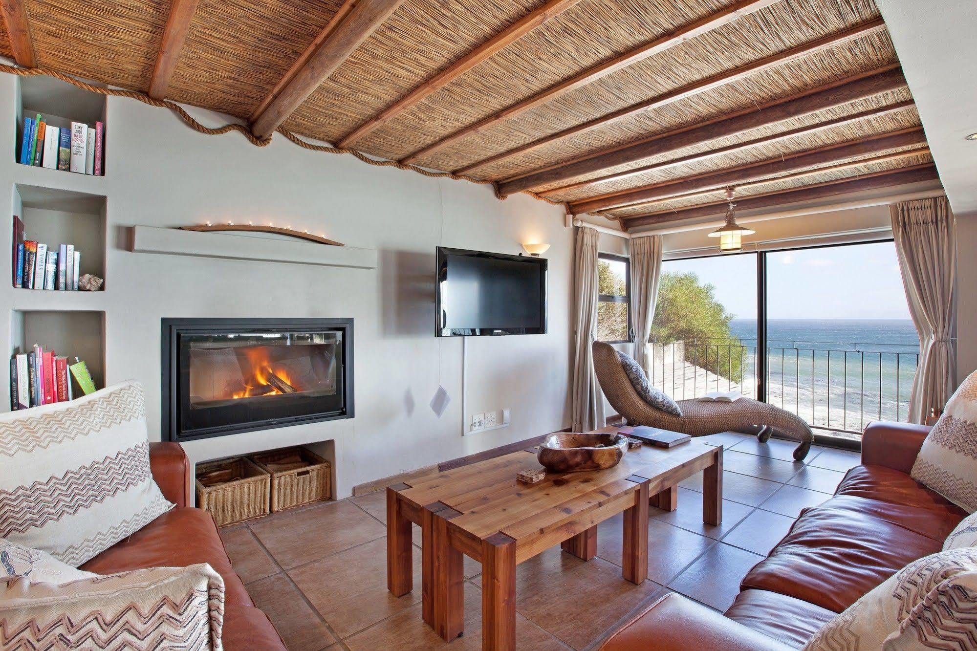 Whale Huys Luxury Oceanfront Eco Villa Gansbaai Eksteriør bilde